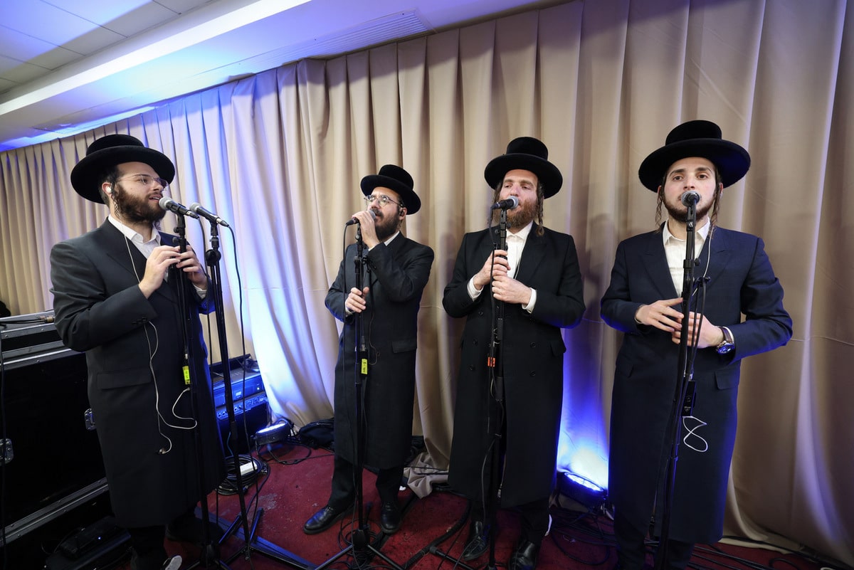 גלריה: מעמד סיום הש"ס המרכזי במוסדות "אורות חיים ומשה"