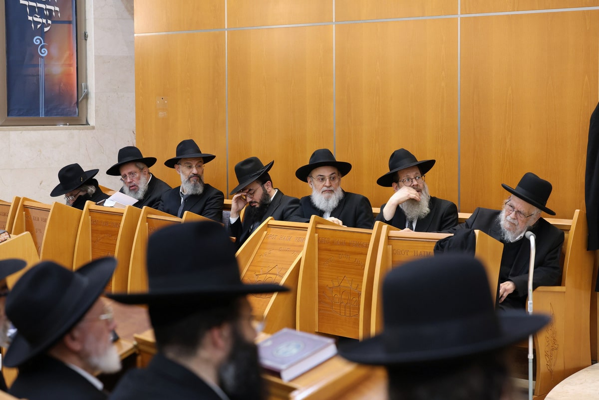 גלריה: מעמד סיום הש"ס המרכזי במוסדות "אורות חיים ומשה"