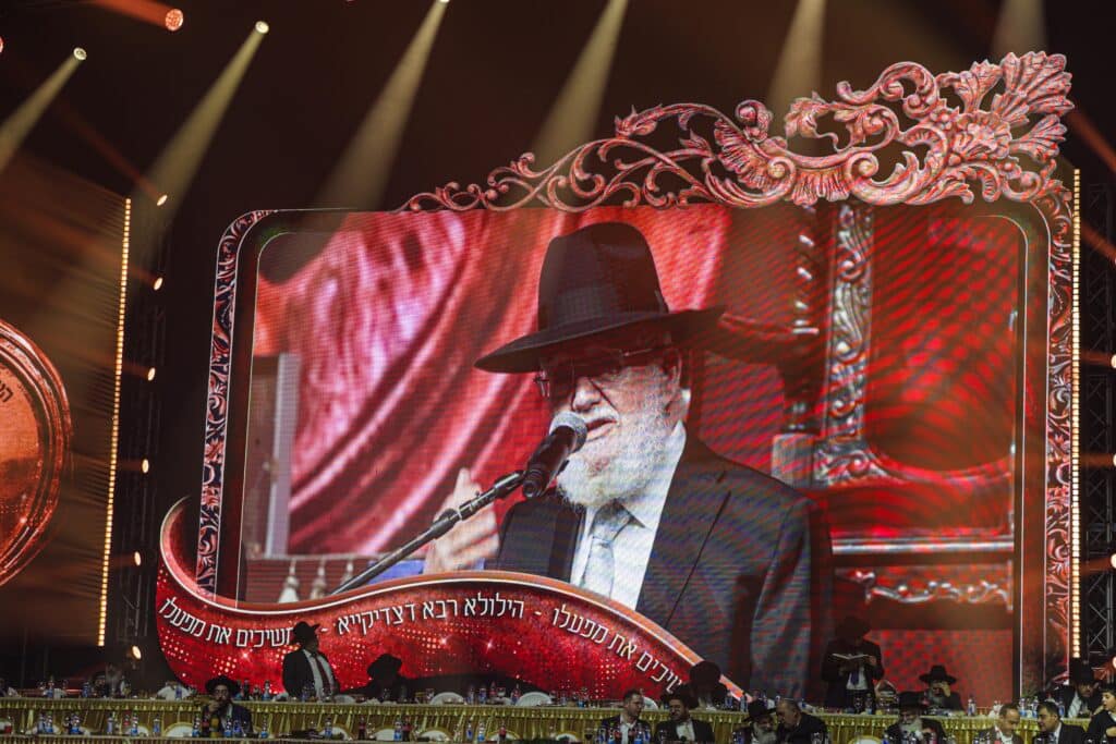 כבוד התורה: למעלה מ-12,000 משתתפים בהילולת כסא רחמים