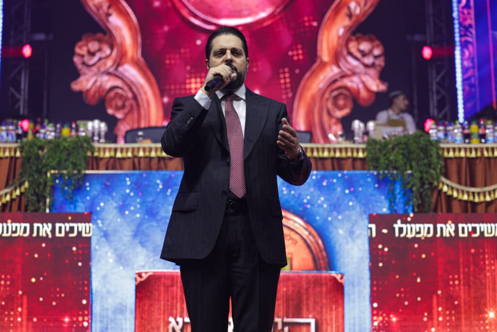 כבוד התורה: למעלה מ-12,000 משתתפים בהילולת כסא רחמים