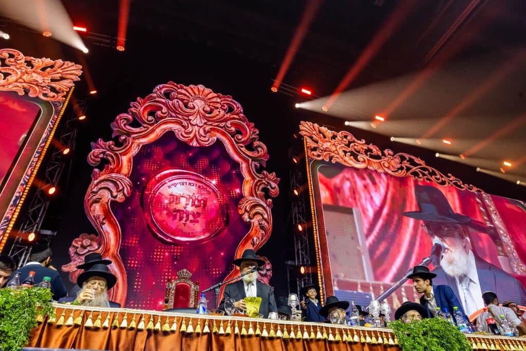 כבוד התורה: למעלה מ-12,000 משתתפים בהילולת כסא רחמים