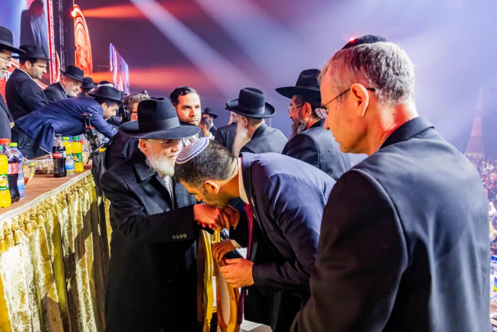 כבוד התורה: למעלה מ-12,000 משתתפים בהילולת כסא רחמים