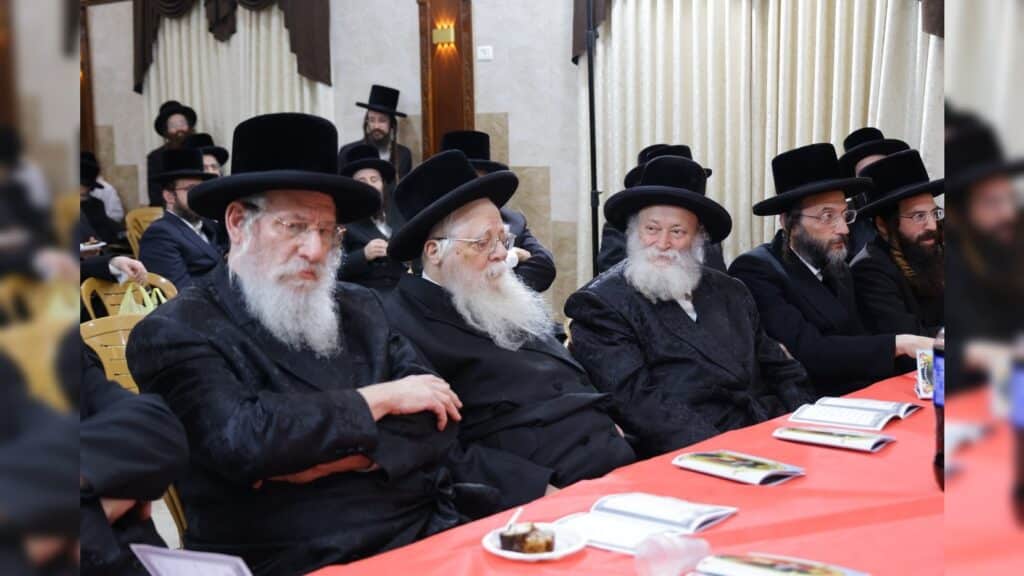 גלריה: בת"ת בעלזא בחיפה חגגו את ה'חומש סעודה'