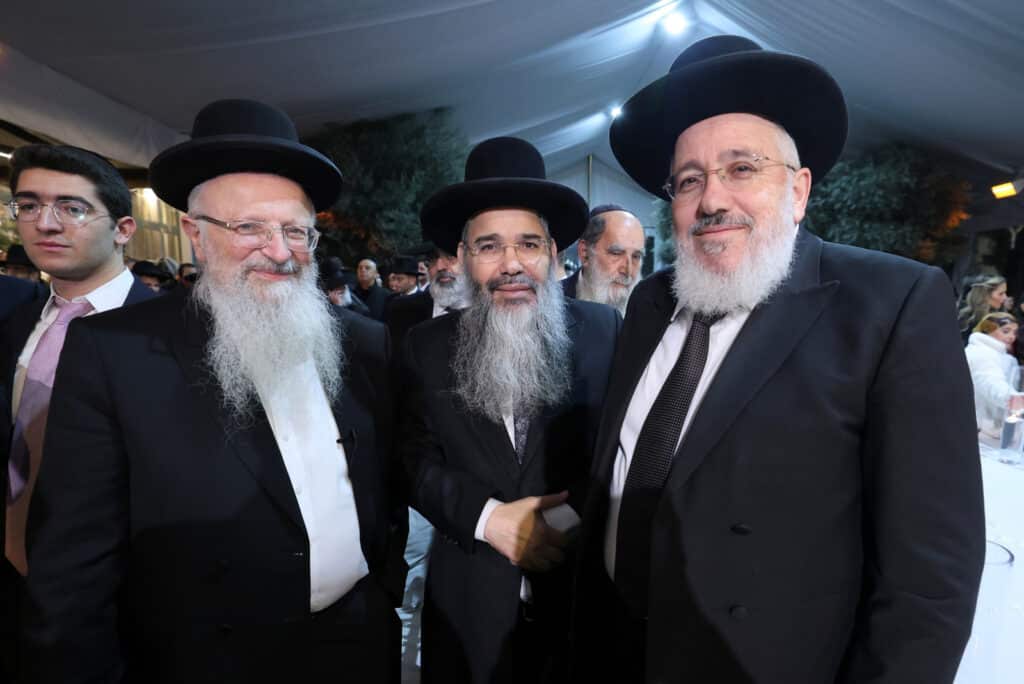 יו"ר המועצה הדתית השיא את בנו: האדמו"ר בירך בחופה