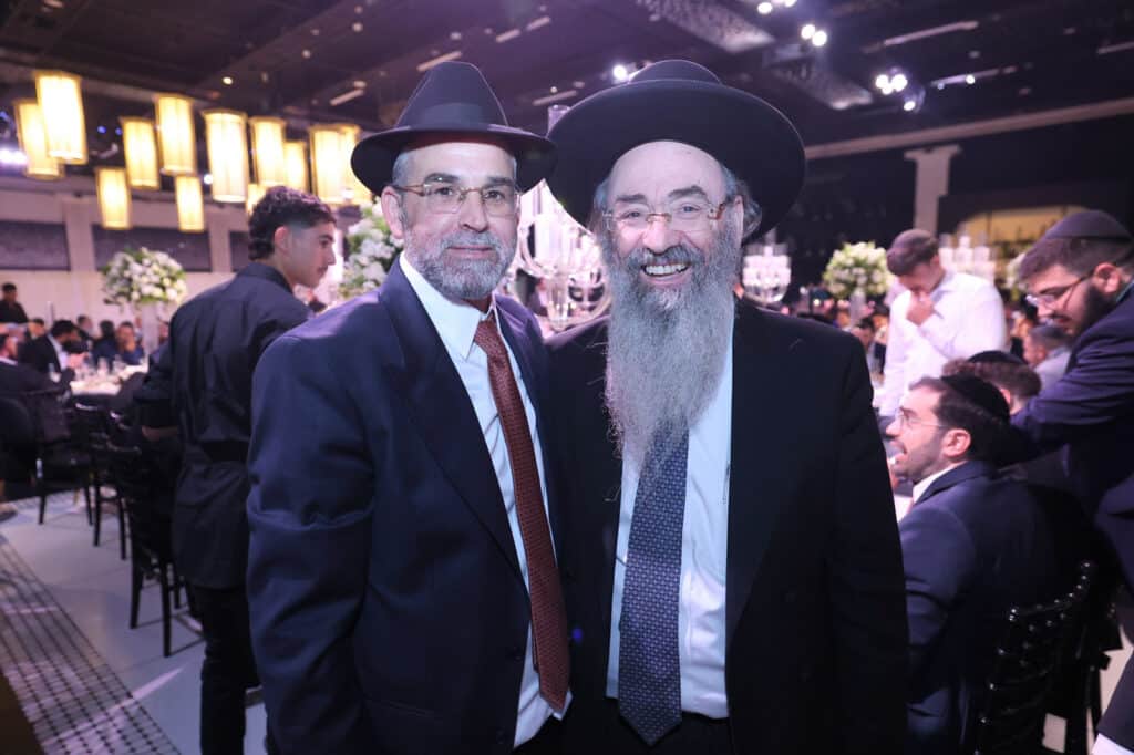יו"ר המועצה הדתית השיא את בנו: האדמו"ר בירך בחופה