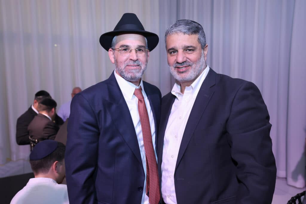 יו"ר המועצה הדתית השיא את בנו: האדמו"ר בירך בחופה