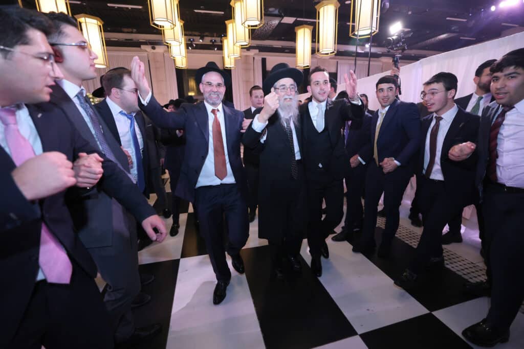 יו"ר המועצה הדתית השיא את בנו: האדמו"ר בירך בחופה