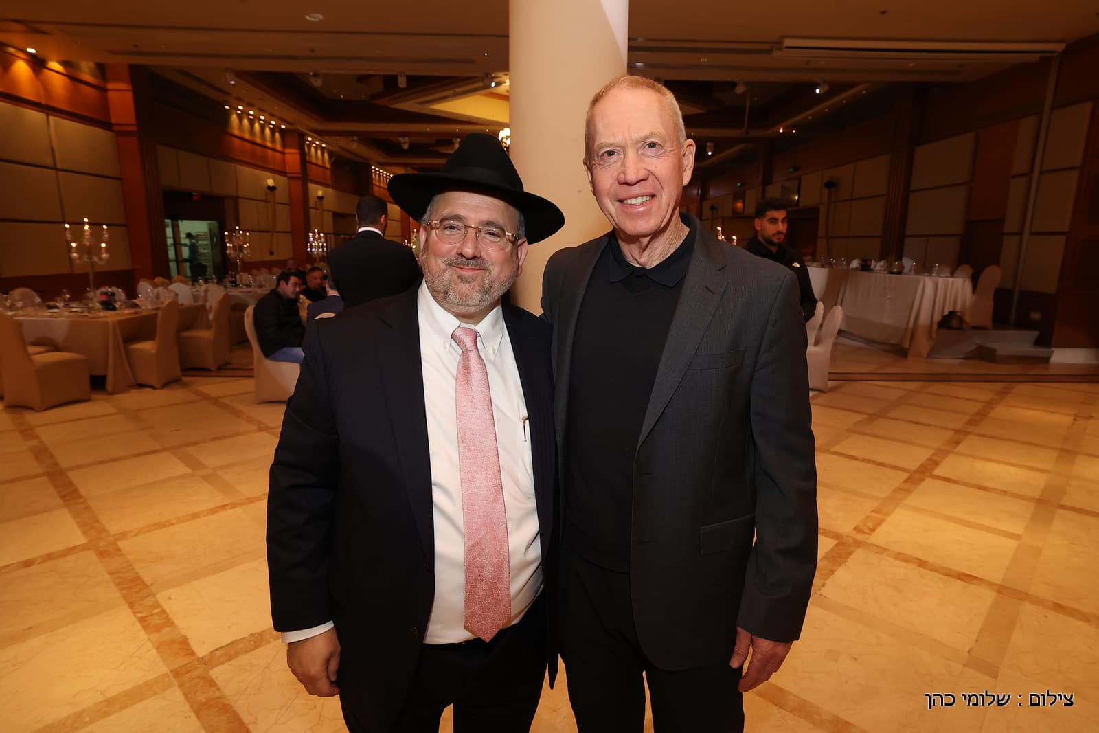 הרב של 'אסם' השיא את בנו - כולם עלו לאחל מזל טוב