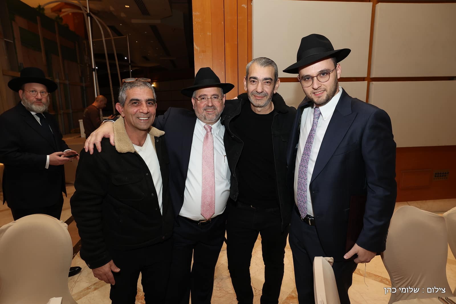 הרב של 'אסם' השיא את בנו - כולם עלו לאחל מזל טוב