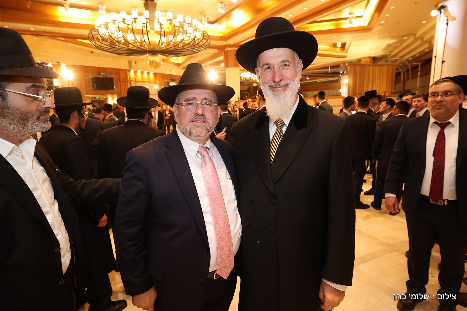 הרב של 'אסם' השיא את בנו - כולם עלו לאחל מזל טוב