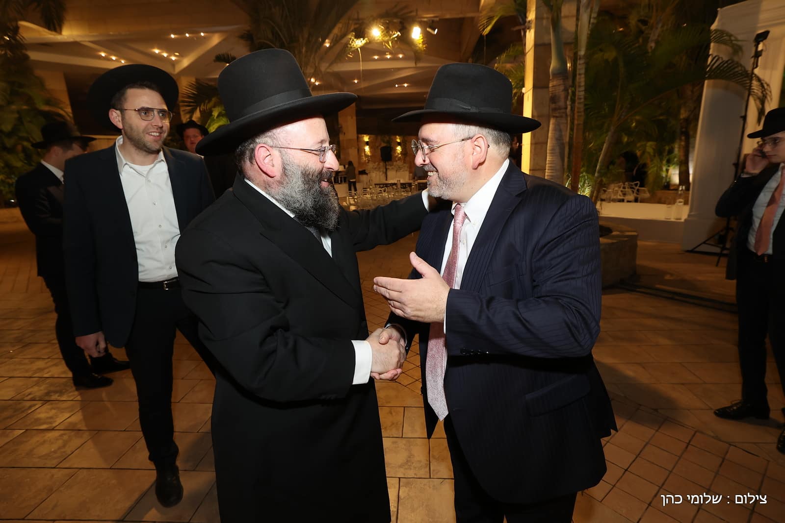 הרב של 'אסם' השיא את בנו - כולם עלו לאחל מזל טוב