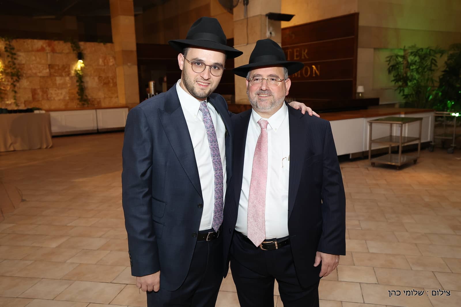 הרב של 'אסם' השיא את בנו - כולם עלו לאחל מזל טוב