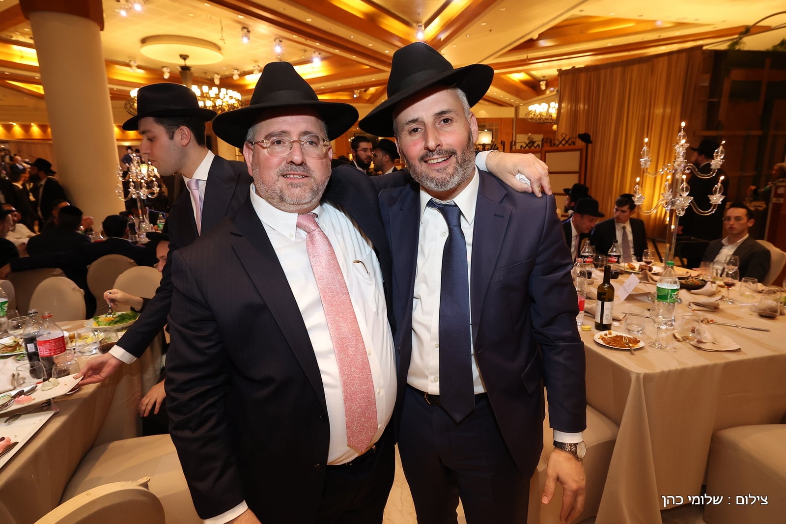 הרב של 'אסם' השיא את בנו - כולם עלו לאחל מזל טוב