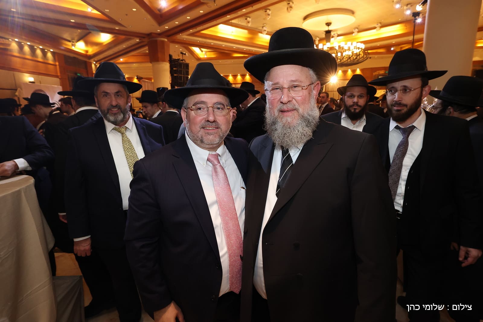 הרב של 'אסם' השיא את בנו - כולם עלו לאחל מזל טוב