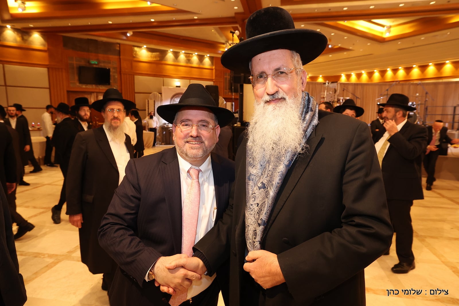 הרב של 'אסם' השיא את בנו - כולם עלו לאחל מזל טוב