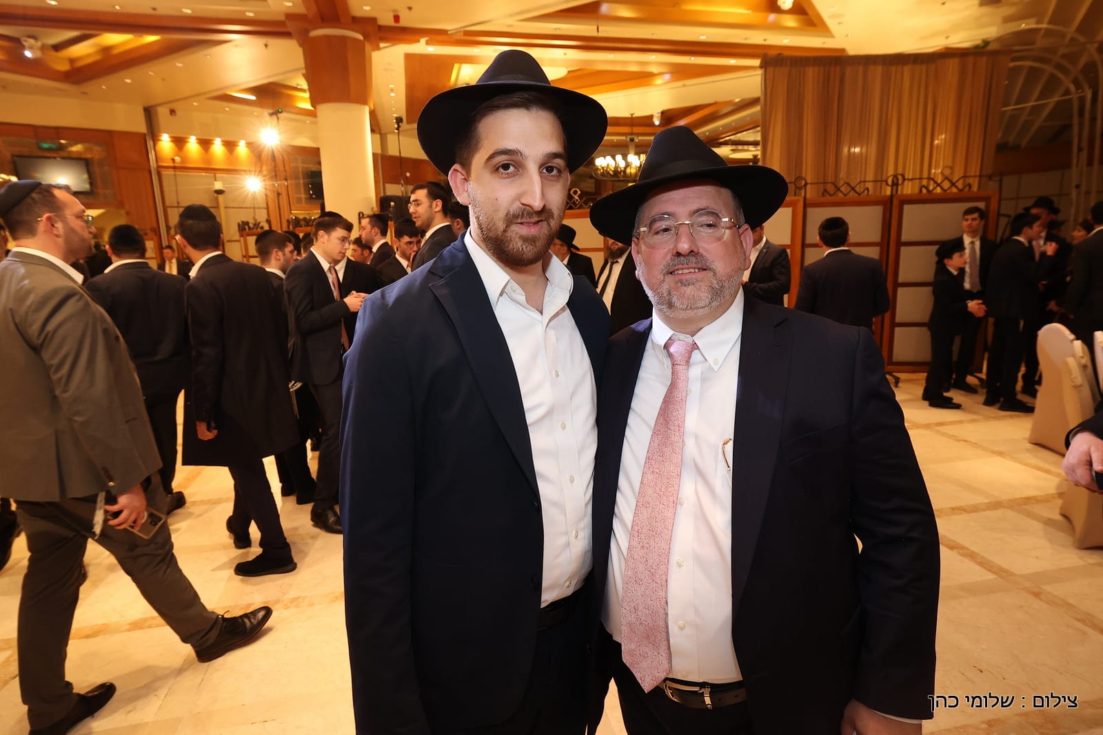 הרב של 'אסם' השיא את בנו - כולם עלו לאחל מזל טוב