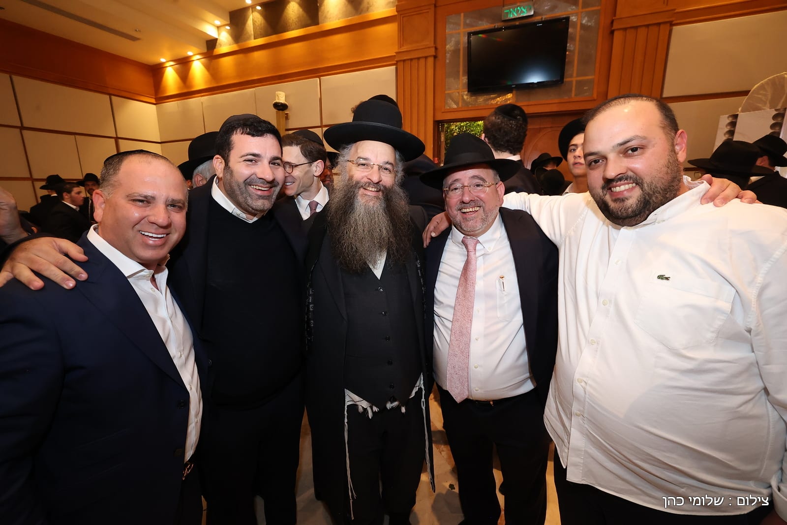 הרב של 'אסם' השיא את בנו - כולם עלו לאחל מזל טוב