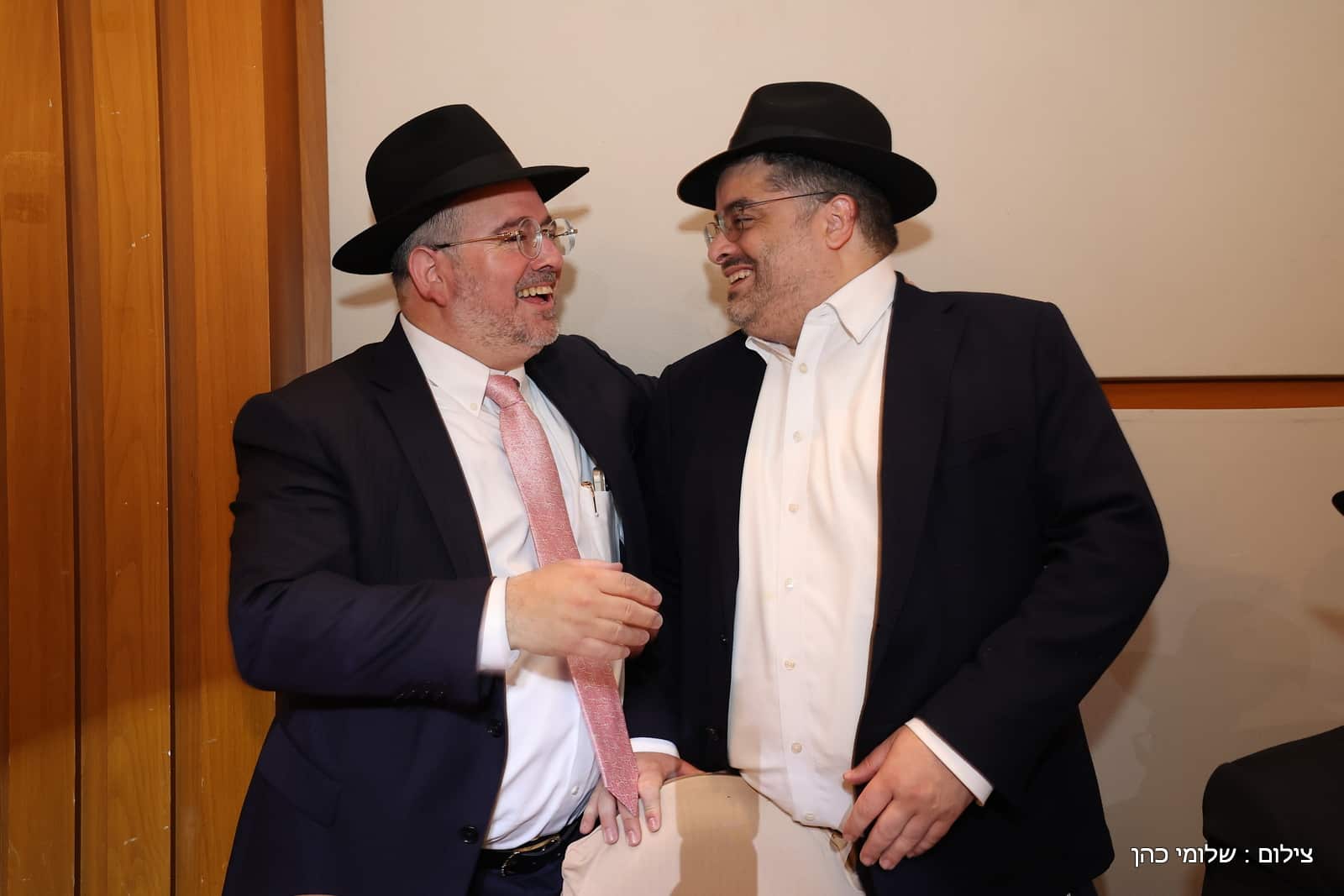 הרב של 'אסם' השיא את בנו - כולם עלו לאחל מזל טוב