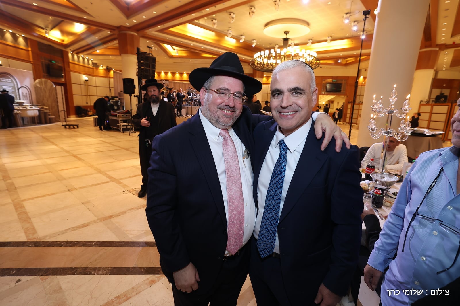 הרב של 'אסם' השיא את בנו - כולם עלו לאחל מזל טוב