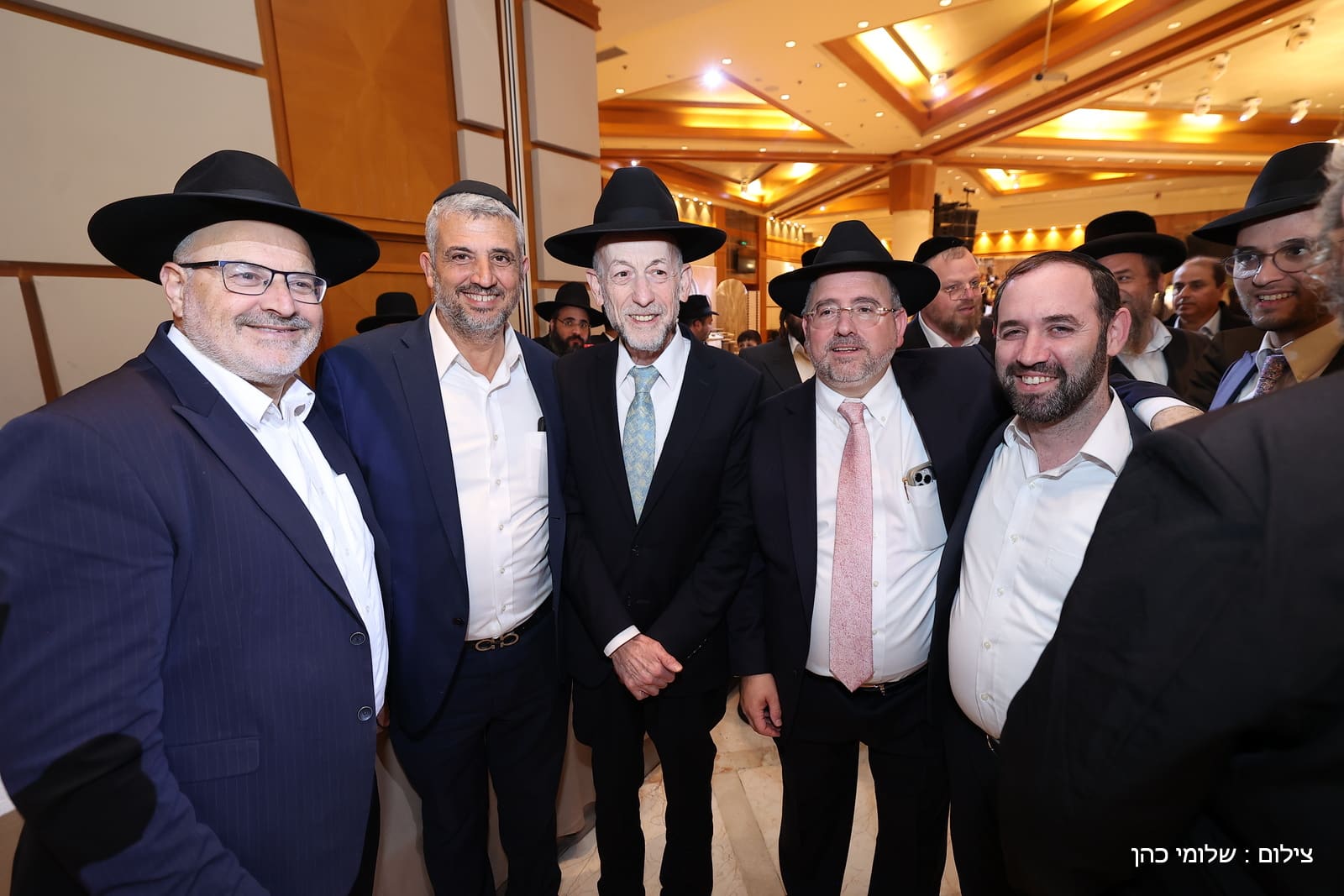 הרב של 'אסם' השיא את בנו - כולם עלו לאחל מזל טוב