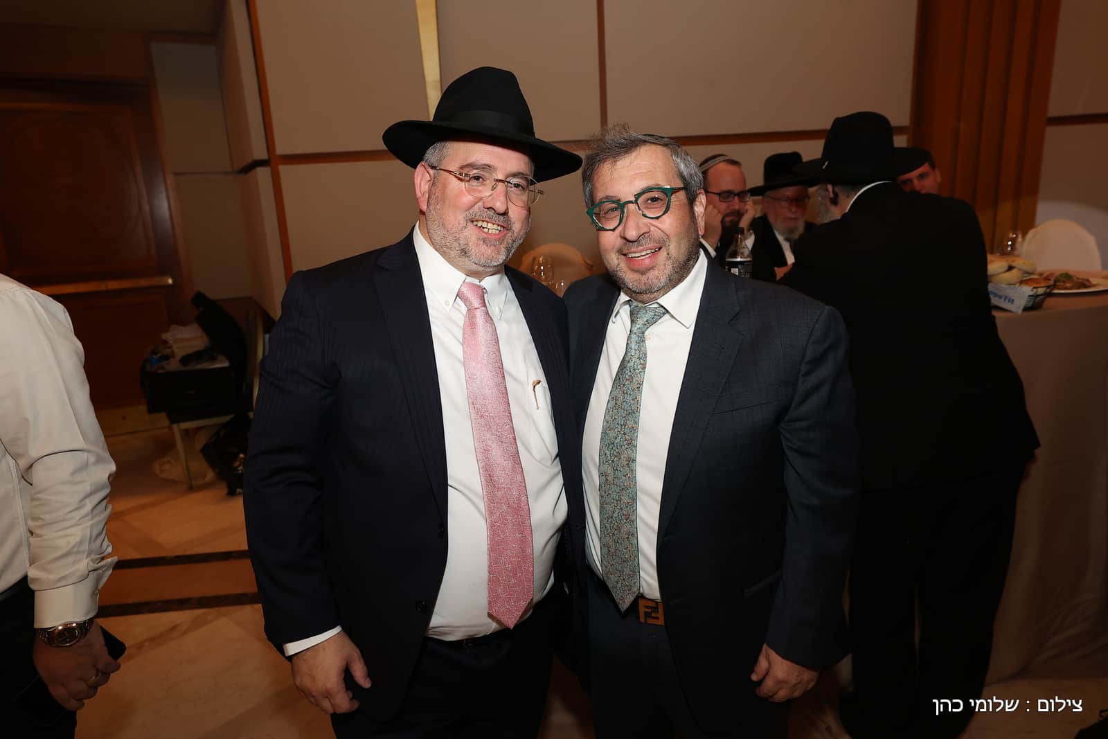 הרב של 'אסם' השיא את בנו - כולם עלו לאחל מזל טוב