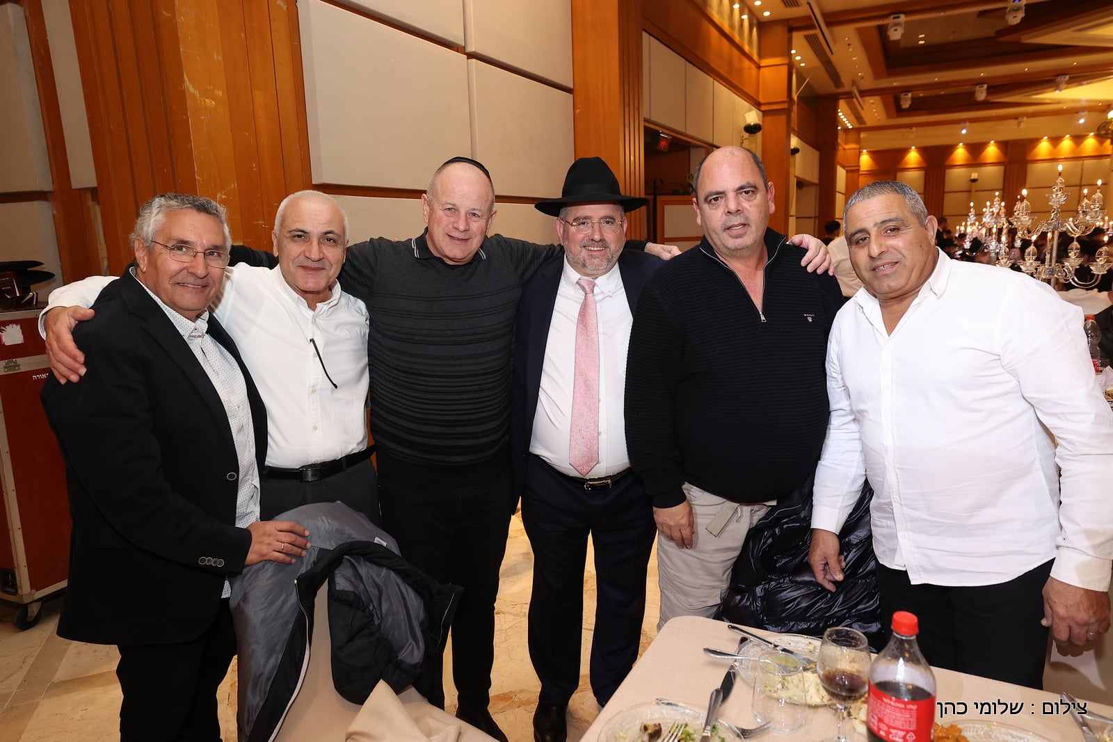 הרב של 'אסם' השיא את בנו - כולם עלו לאחל מזל טוב