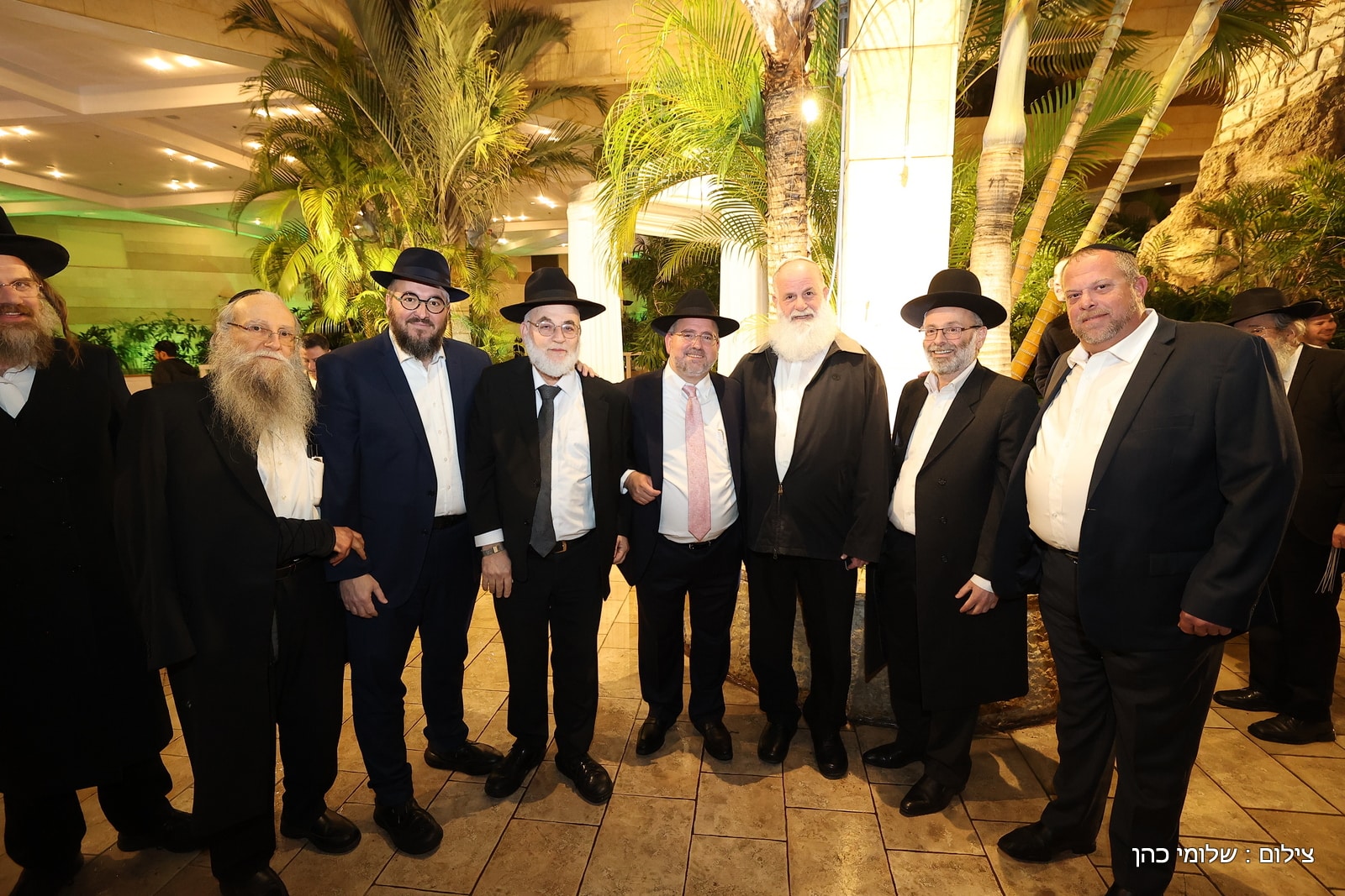 הרב של 'אסם' השיא את בנו - כולם עלו לאחל מזל טוב