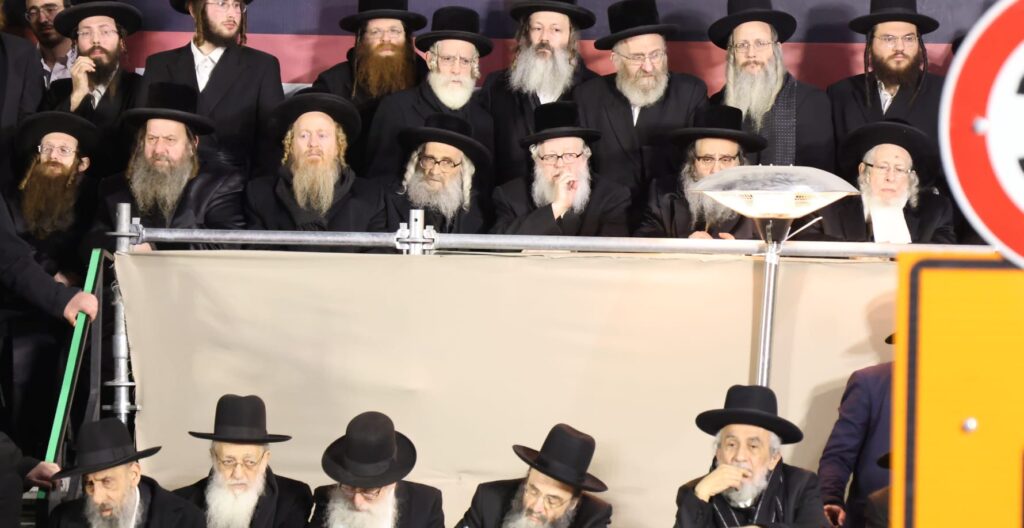 מפגן כוח אדיר בירושלים: רבבות בעצרת נגד גיוס לומדי התורה מפגן כוח אדיר בירושלים: רבבות בעצרת נגד גיוס לומדי התורה