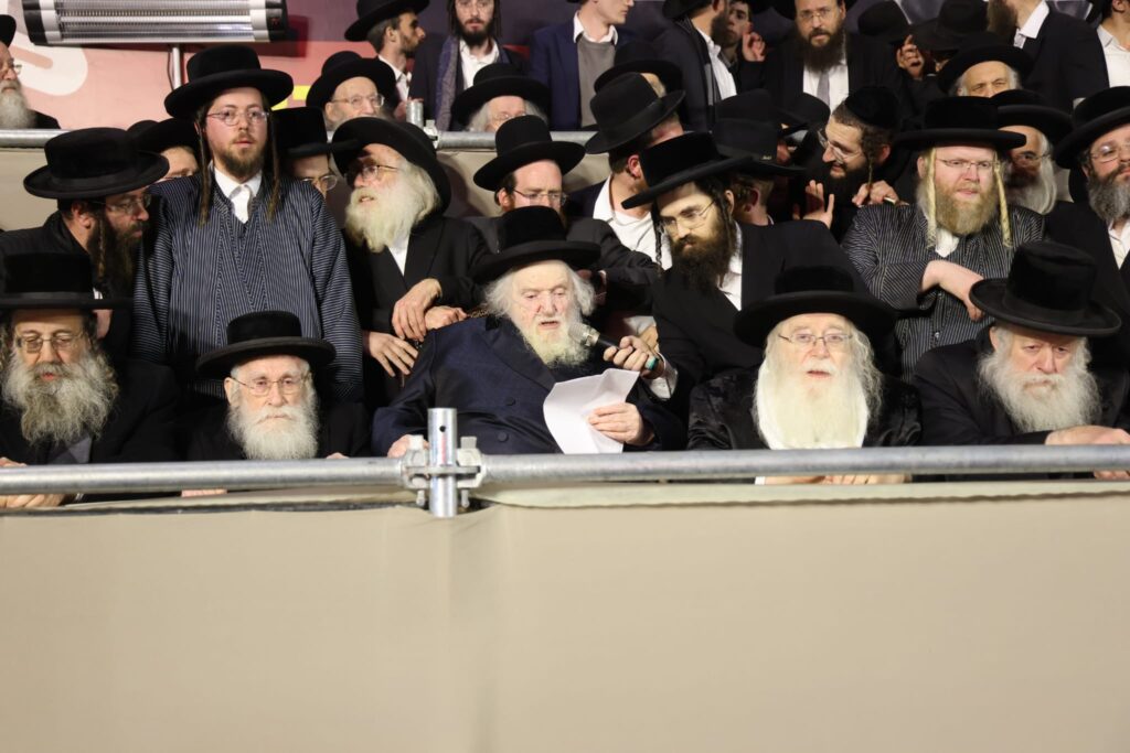 מפגן כוח אדיר בירושלים: רבבות בעצרת נגד גיוס לומדי התורה מפגן כוח אדיר בירושלים: רבבות בעצרת נגד גיוס לומדי התורה