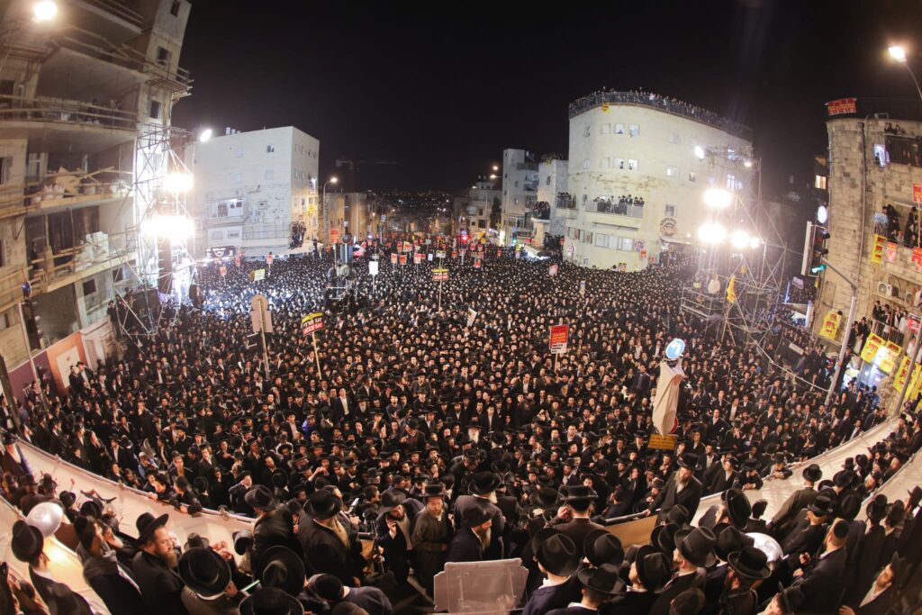 מפגן כוח אדיר בירושלים: רבבות בעצרת נגד גיוס לומדי התורה מפגן כוח אדיר בירושלים: רבבות בעצרת נגד גיוס לומדי התורה
