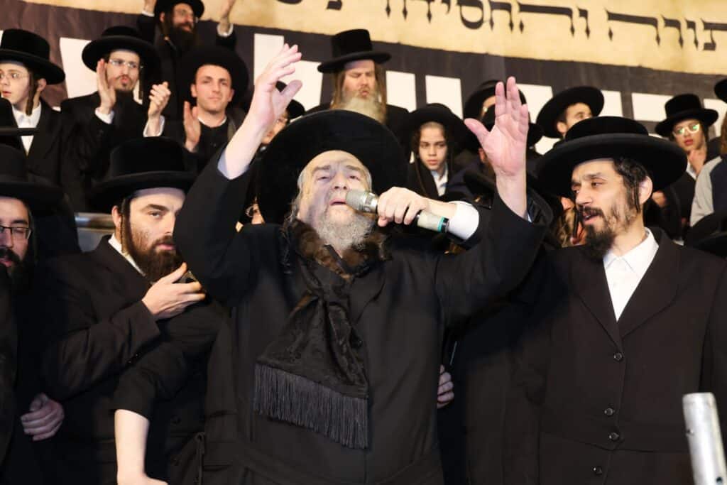 מפגן כוח אדיר בירושלים: רבבות בעצרת נגד גיוס לומדי התורה מפגן כוח אדיר בירושלים: רבבות בעצרת נגד גיוס לומדי התורה