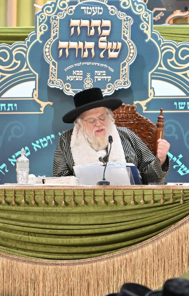 גלריה: מעמד כתרה של תורה למאות בחורי "תולדות אהרן" גלריה: מעמד כתרה של תורה למאות בחורי "תולדות אהרן"