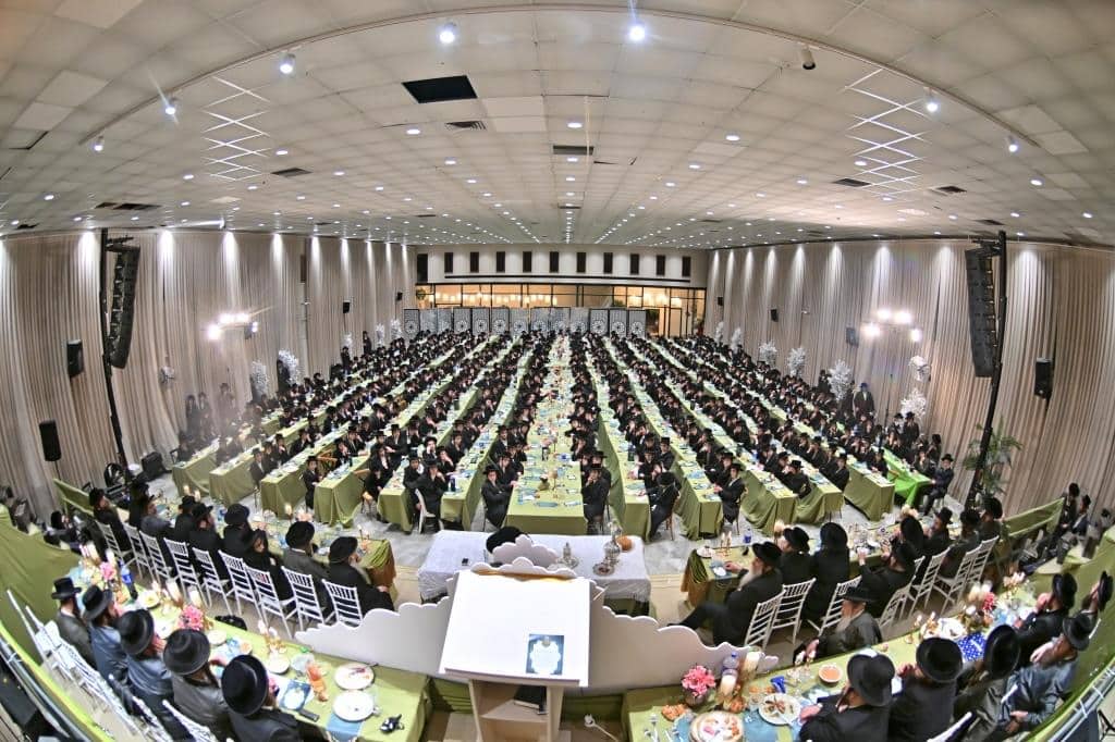 גלריה: מעמד כתרה של תורה למאות בחורי "תולדות אהרן" גלריה: מעמד כתרה של תורה למאות בחורי "תולדות אהרן"