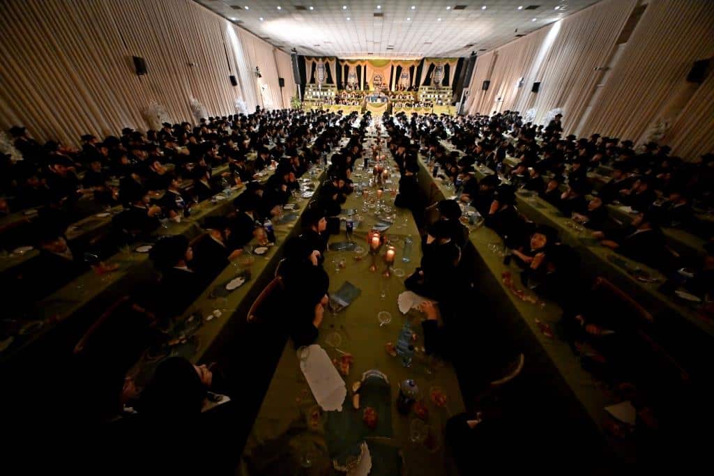 גלריה: מעמד כתרה של תורה למאות בחורי "תולדות אהרן" גלריה: מעמד כתרה של תורה למאות בחורי "תולדות אהרן"