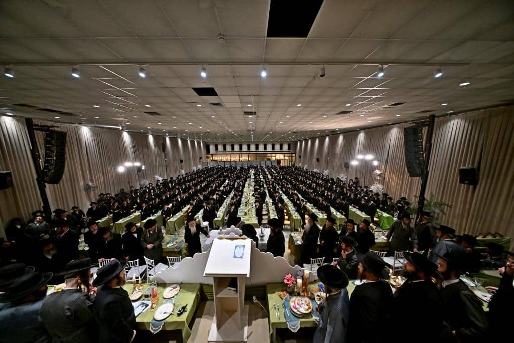 גלריה: מעמד כתרה של תורה למאות בחורי "תולדות אהרן" גלריה: מעמד כתרה של תורה למאות בחורי "תולדות אהרן"