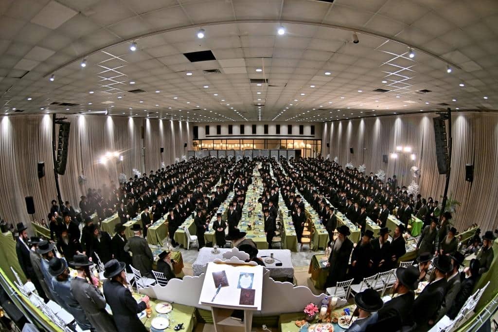 גלריה: מעמד כתרה של תורה למאות בחורי "תולדות אהרן" גלריה: מעמד כתרה של תורה למאות בחורי "תולדות אהרן"