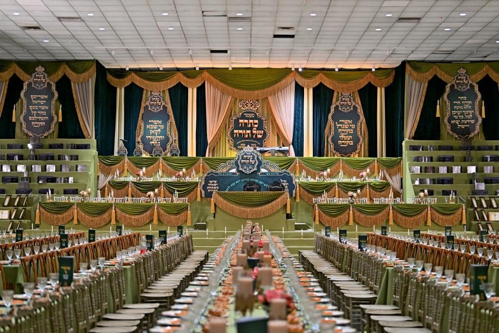 גלריה: מעמד כתרה של תורה למאות בחורי "תולדות אהרן" גלריה: מעמד כתרה של תורה למאות בחורי "תולדות אהרן"