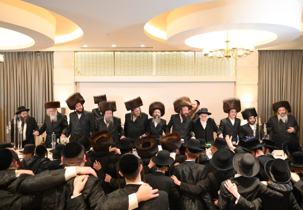 גלריה: שמחת נישואי בן המשפיע הגה"צ רבי פנחס דוד בונקר