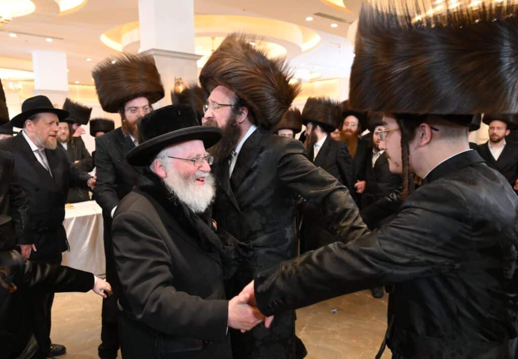 גלריה: שמחת נישואי בן המשפיע הגה"צ רבי פנחס דוד בונקר