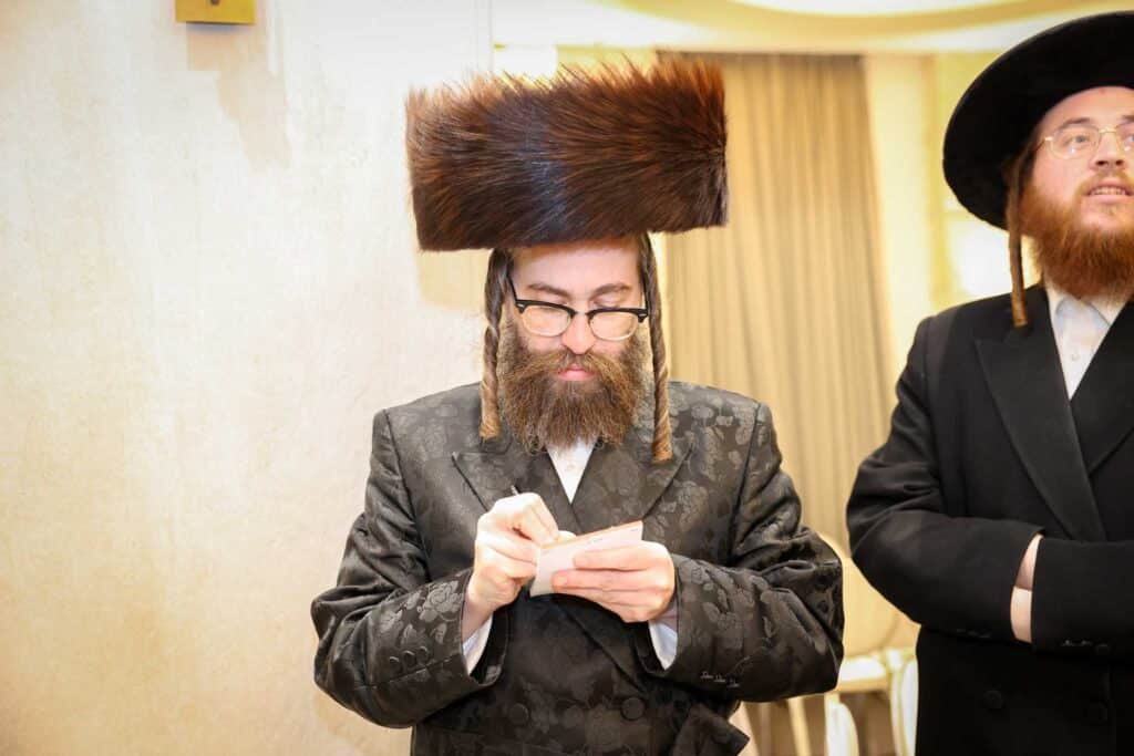 גלריה: שמחת נישואי בן המשפיע הגה"צ רבי פנחס דוד בונקר