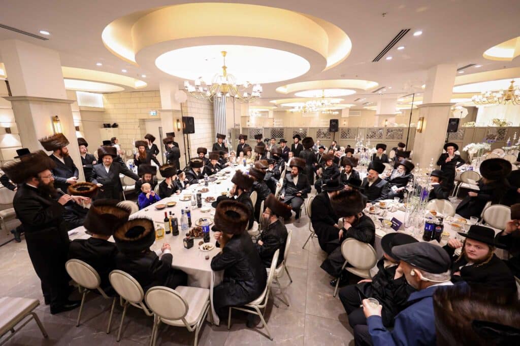 גלריה: שמחת נישואי בן המשפיע הגה"צ רבי פנחס דוד בונקר