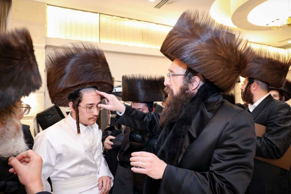 גלריה: שמחת נישואי בן המשפיע הגה"צ רבי פנחס דוד בונקר