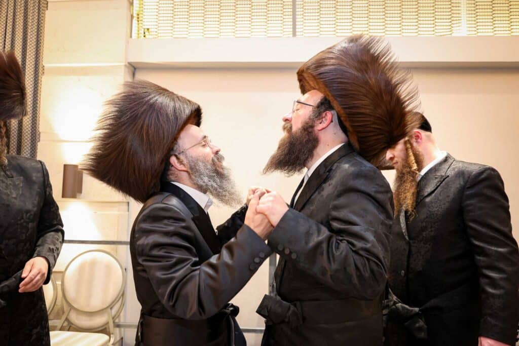 גלריה: שמחת נישואי בן המשפיע הגה"צ רבי פנחס דוד בונקר