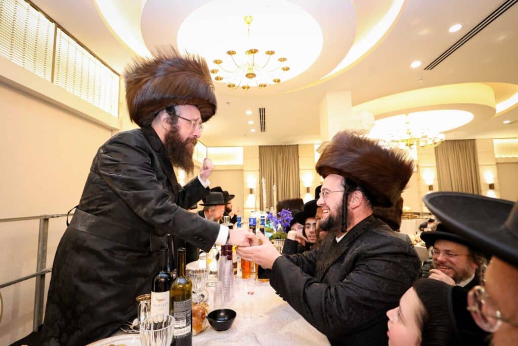 גלריה: שמחת נישואי בן המשפיע הגה"צ רבי פנחס דוד בונקר