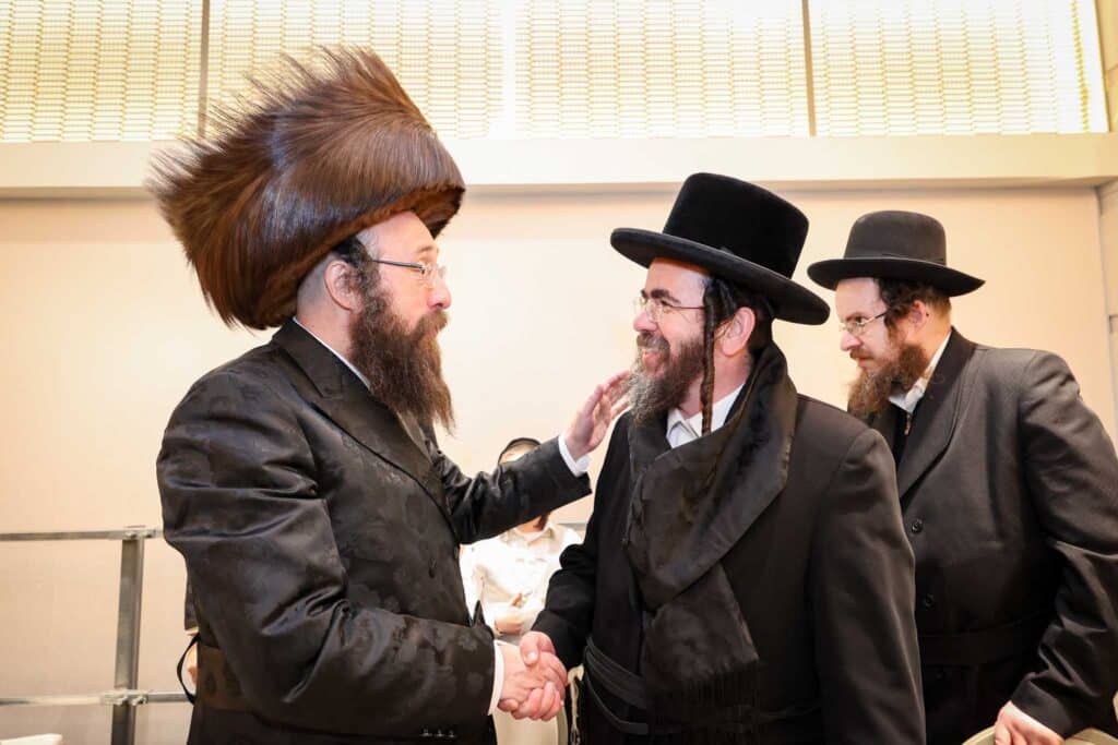 גלריה: שמחת נישואי בן המשפיע הגה"צ רבי פנחס דוד בונקר