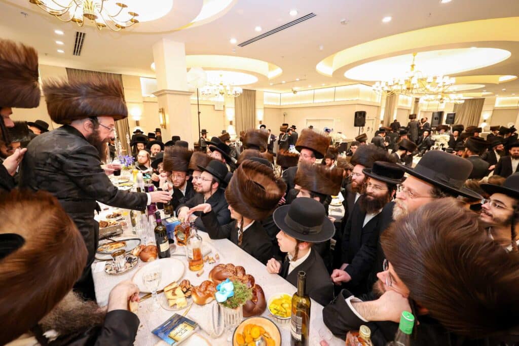 גלריה: שמחת נישואי בן המשפיע הגה"צ רבי פנחס דוד בונקר