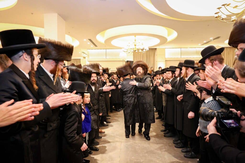 גלריה: שמחת נישואי בן המשפיע הגה"צ רבי פנחס דוד בונקר