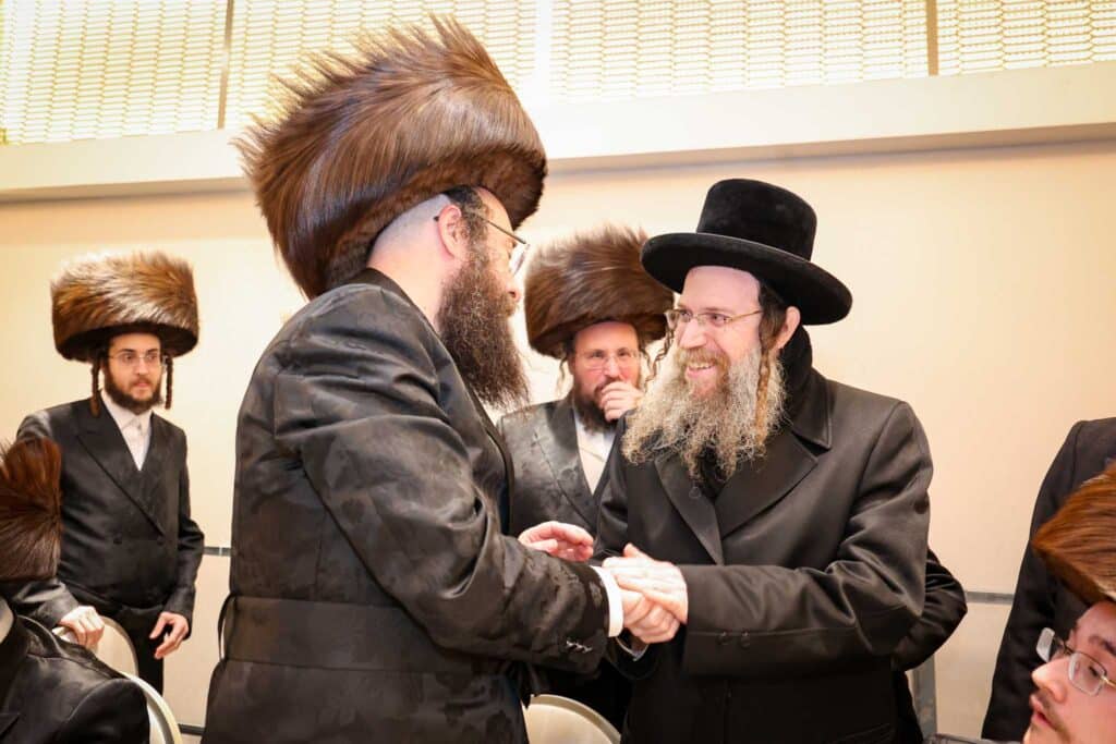 גלריה: שמחת נישואי בן המשפיע הגה"צ רבי פנחס דוד בונקר