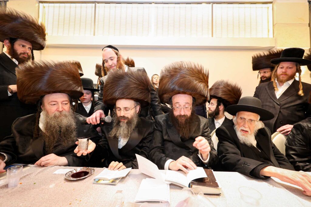 גלריה: שמחת נישואי בן המשפיע הגה"צ רבי פנחס דוד בונקר