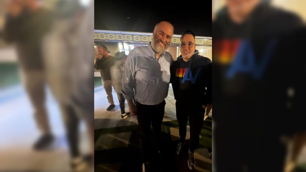 איצקוביץ': תפילת הזמר, השר המזמר ושמחת נישואי הנגידים